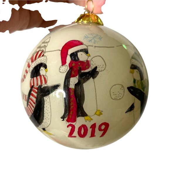 Pier 1 Li Bien 2019 Hand-Painted Glass Ornament with Penguins Snowball Play - Picture 3 of 8
